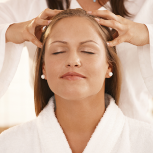 Ayurvedic Head Massage / Ayurveda